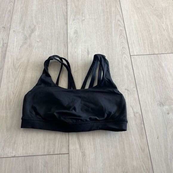 Lululemon Other - Lululemon women’s sports bra size 6